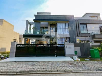 10 Marla House In Lahore Is Available For Sale