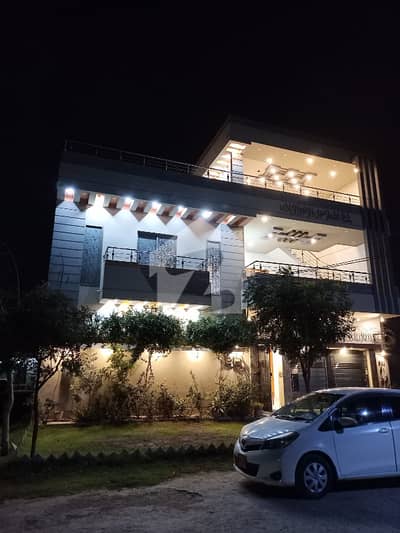 WEST OPEN, CORNER, 70 FEET ROAD, PARK FACING MAINTAIN CONDITION HOUSE WEST OPEN, CORNER, 70 FEET ROAD, PARK FACING MAINTAIN CONDITION HOUSE