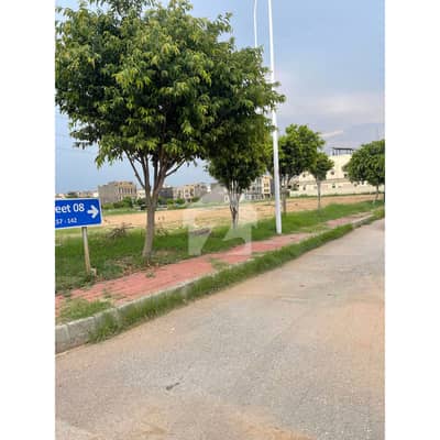 بحریہ ٹاؤن فیز 8 - عثمان ڈی بلاک بحریہ ٹاؤن فیز 8 ۔ سفاری ویلی,بحریہ ٹاؤن فیز 8,بحریہ ٹاؤن راولپنڈی,راولپنڈی میں 2 کنال رہائشی پلاٹ 3.2 کروڑ میں برائے فروخت۔