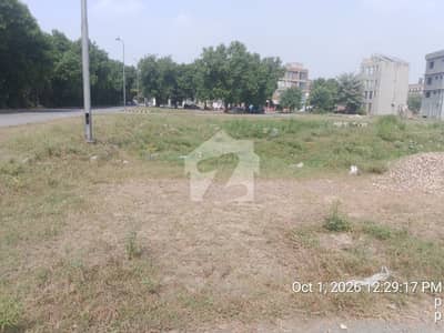 EDEN CITY 8 MARLA CORNER COMMRERCIAL PLOT FOR SALE BY MASTER DEALS