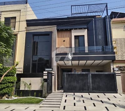 To sale You Can Find Spacious House In LDA Avenue - Block J