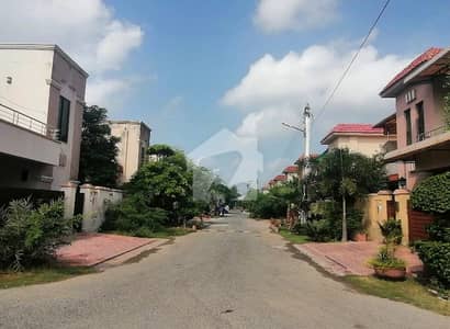 Property For sale In Askari 11 - Sector B Lahore Is Available Under Rs. 52000000