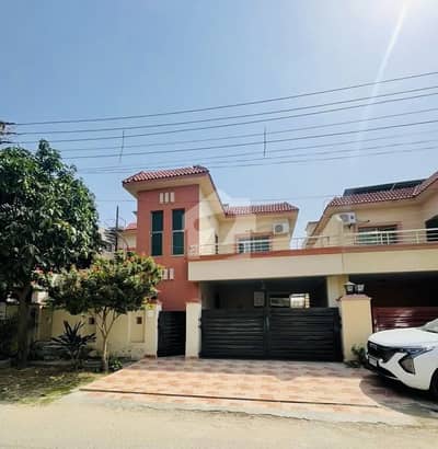 10 Marla 3 Bedroom Sd House Available For Sale In Askari 11 Lhr