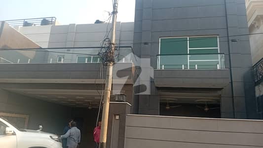 ڈی ایچ اے فیز 2 - بلاک کیو ڈی ایچ اے فیز 2,ڈی ایچ اے ڈیفینس,لاہور میں 6 کمروں کا 18 مرلہ مکان 2.75 لاکھ میں کرایہ پر دستیاب ہے۔
