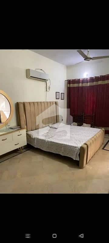House Sized 5 Marla In Millat Chowk