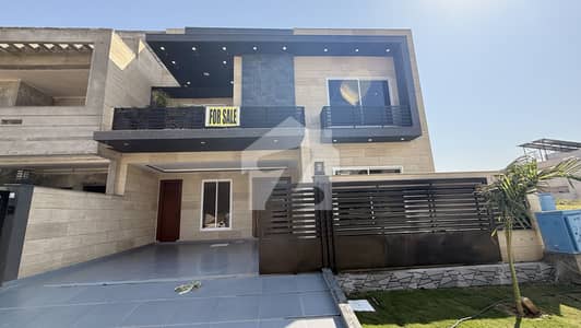 10 Marla House Available For Sale