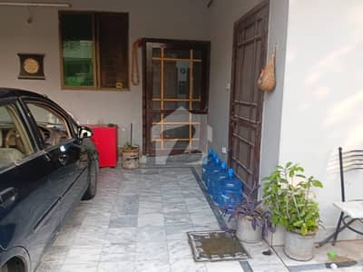 پی ڈبلیو ڈی کالونی راولپنڈی میں 3 کمروں کا 10 مرلہ مکان 3.0 کروڑ میں برائے فروخت۔