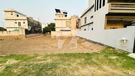 10 Marla Plot for Sale on 60 Feet Road in Crystal Block, Park View City Lahore