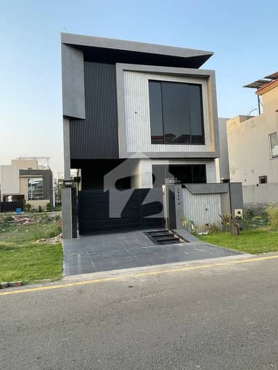5-Marla Fully Furnished House For Sale in Dha 9 Town At Hot Location Near Askari 11 & Commercial 5-Marla Fully Furnished House For Sale in Dha 9 Town At Hot Location Near Askari 11 & Commercial