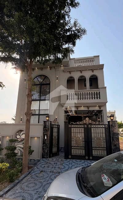 رائل پام سٹی ۔ بلاک ڈی رئیل پام سٹی,ایمن آباد موڑ,گوجرانوالہ میں 4 کمروں کا 5 مرلہ مکان 2.25 کروڑ میں برائے فروخت۔