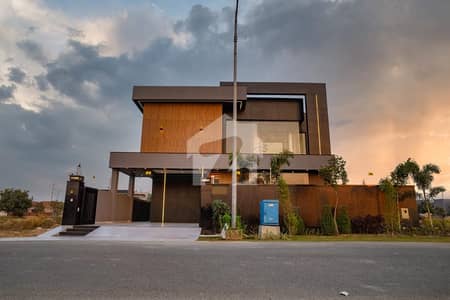 22 MARLA CORNER ROYAL STYLE LUXURY VILLA FOR SALE IN DHA PHASE 6 NEAR TO DOLEMON MALL.