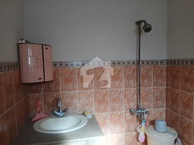 5 MARLA UPPER PORTION FOR RENT IN EDEN BOULEVARD SOCIETY COLLEGE ROAD 5 MARLA UPPER PORTION FOR RENT IN EDEN BOULEVARD SOCIETY COLLEGE ROAD