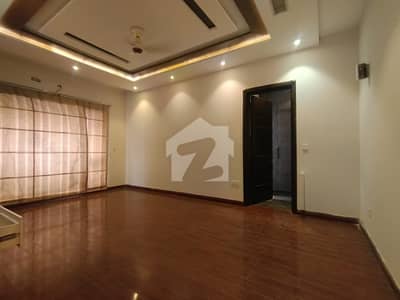 ڈی ایچ اے فیز 1 ڈی ایچ اے ڈیفینس,لاہور میں 4 مرلہ Studio دفتر 50.0 ہزار میں کرایہ پر دستیاب ہے۔