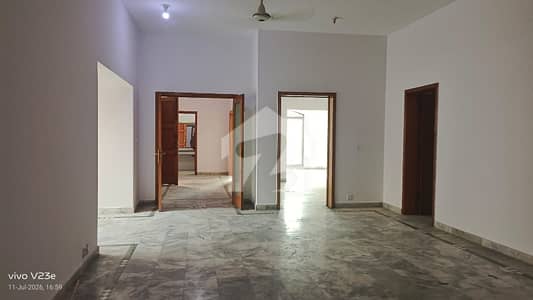 Kanal Stylish Lower Portion Available For Rent