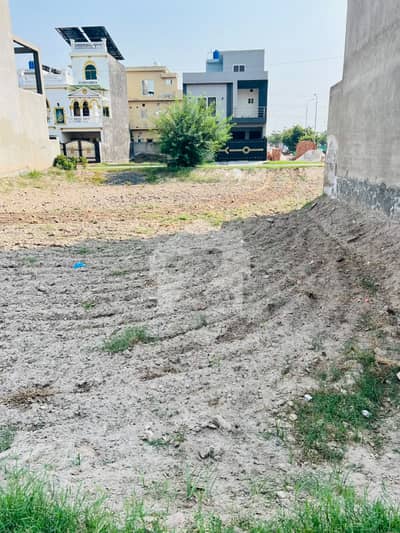 پارک ویو سٹی ۔ پلاٹینم بلاک پارک ویو سٹی,لاہور میں 5 مرلہ رہائشی پلاٹ 58.0 لاکھ میں برائے فروخت۔ پارک ویو سٹی ۔ پلاٹینم بلاک پارک ویو سٹی,لاہور میں 5 مرلہ رہائشی پلاٹ 58.0 لاکھ میں برائے فروخت۔