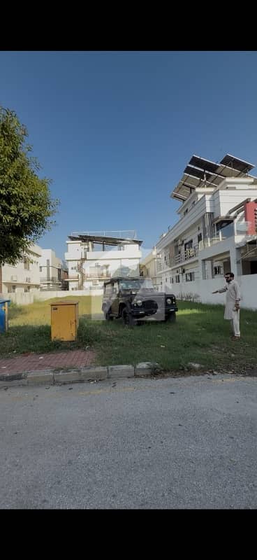 1 Kanal Residential Plot for Sale in Bahria Town Phase 7, Islamabad Prime Location
