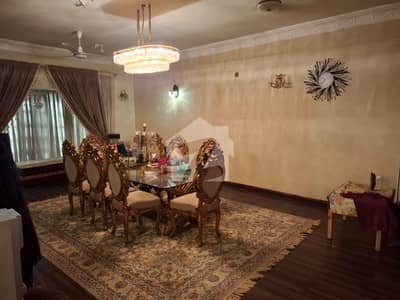 ڈی ایچ اے فیز 7 ڈی ایچ اے ڈیفینس,کراچی میں 5 کمروں کا 1 کنال مکان 18.0 کروڑ میں برائے فروخت۔