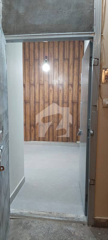 750 sqft 3rd floor non furnished flat for rent in new garden town