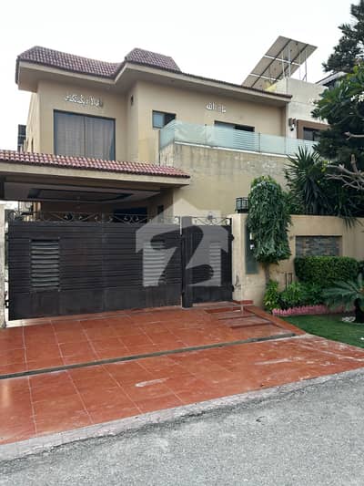 10 Marla Upper Portion for Rent in DHA Phase 6 Lahore
