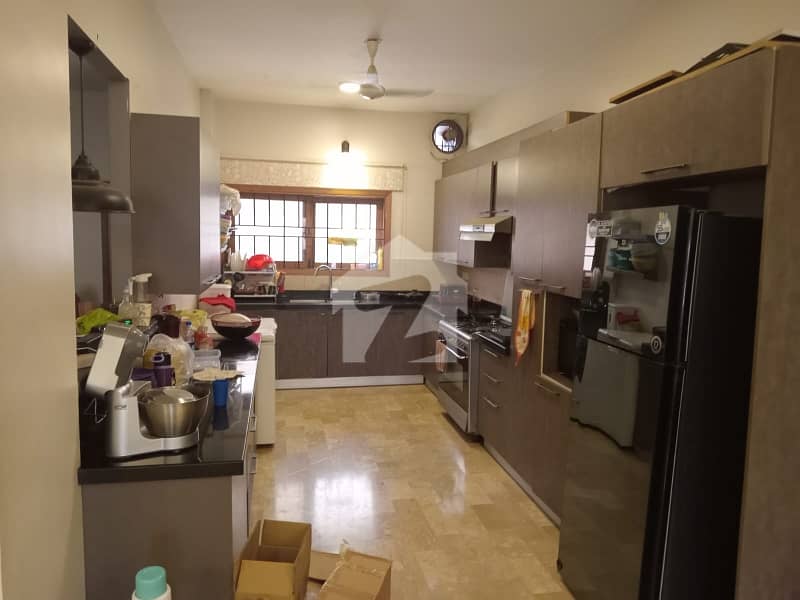 UNFURNISHED, SEPARATE ENTRANCE LIKE INDEPENDENT BUNGALOW UNFURNISHED, SEPARATE ENTRANCE LIKE INDEPENDENT BUNGALOW