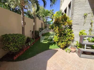 FOR RENT: 500 SQ YARDS UPPER PORTION DHA PHASE 6, KARACHI