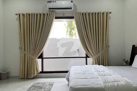 ڈی ایچ اے فیز 8 ڈی ایچ اے ڈیفینس,کراچی میں 3 کمروں کا 1 کنال زیریں پورشن 2.5 لاکھ میں کرایہ پر دستیاب ہے۔