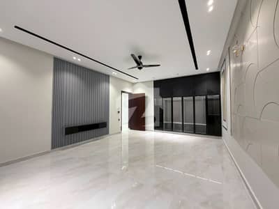 1 KANAL PRIME LOCATION HOUSE FOR RENT ONLY Silent Office