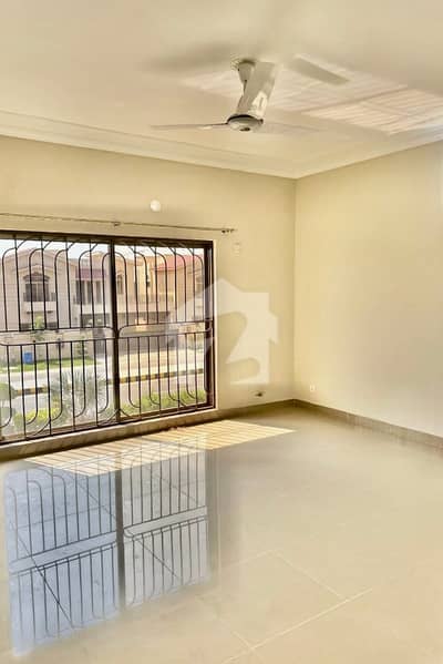 17 Marla House For Sale in Askari 10 Sector F Lahore