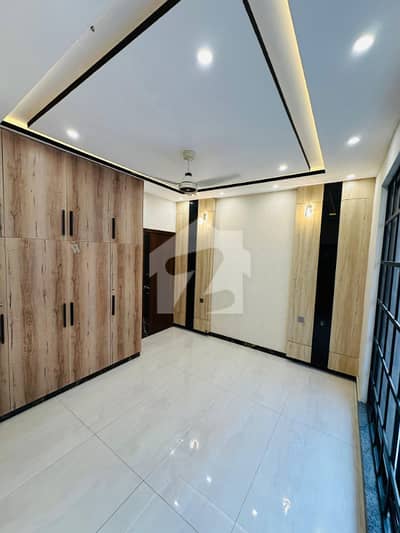 Brand New 1 Kanal House for Sale in Valencia Town, Lahore 6 Bedrooms