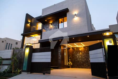 DHA PHASE 7 LAHORE 10 MARLA MODRAN FULL HOUSE FOR RENT