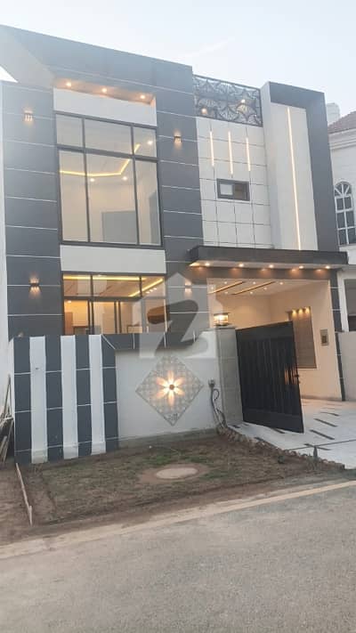 5 Marla Luxury Brand New House