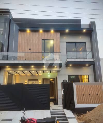 10 Marla Ultra Modern Luxury House Prime Location 10 Marla Ultra Modern Luxury House Prime Location
