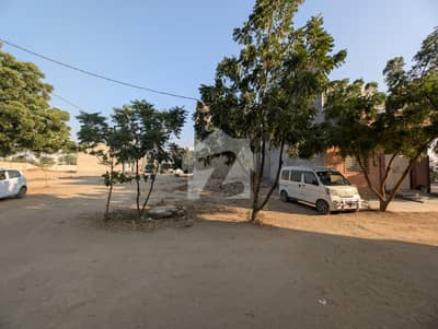 40ft Road 80 Sq. Yard Plot For Sale In Sector Q/4