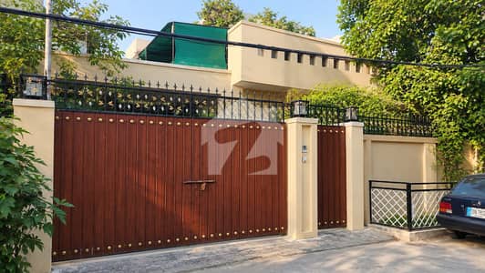 بہارہ کھوہ اسلام آباد میں 17 مرلہ Studio مکان 5.95 کروڑ میں برائے فروخت۔