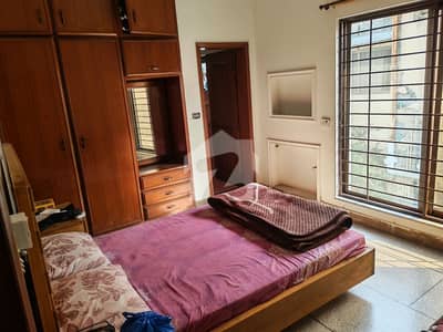 Room Available For Rent in Gulberg 3 Near Children Hospital Only for girls