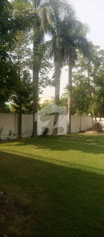 2-KANAL OLD HOUSE WITH PARTY GARDEN