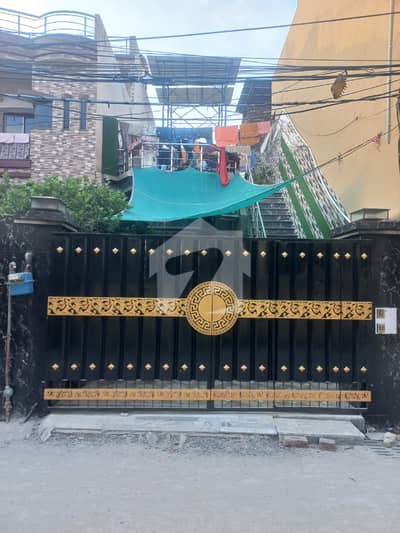 8 Marla double story house at Ahbab colony, near main Multan road