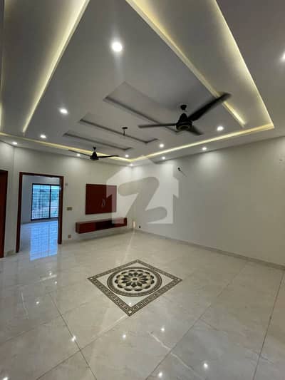 10 Marla Brand New House For Rent Phase 4