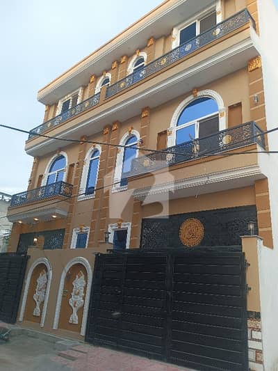 میسرائل روڈ راولپنڈی میں 5 کمروں کا 4 مرلہ مکان 1.85 کروڑ میں برائے فروخت۔