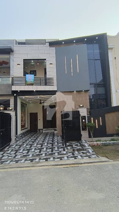 5 Marla Brand New Luxurious House For sale in Park View City Lahore 5 Marla Brand New Luxurious House For sale in Park View City Lahore