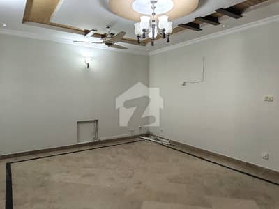 Corner Duplex House For Rent | Separate Gate | 3 Car Parking|Tile Floor|