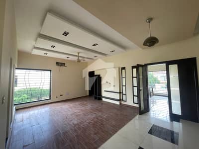 1-Kanal Out Class House With Basement Available For Rent In DHA Phase3 Lahore 1-Kanal Out Class House With Basement Available For Rent In DHA Phase3 Lahore