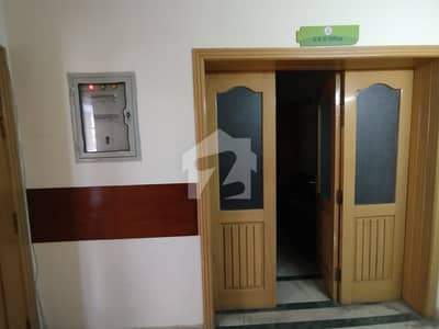 ای ۔ 11/3 ای ۔ 11,اسلام آباد میں 10 کمروں کا 1 کنال مکان 17.0 کروڑ میں برائے فروخت۔