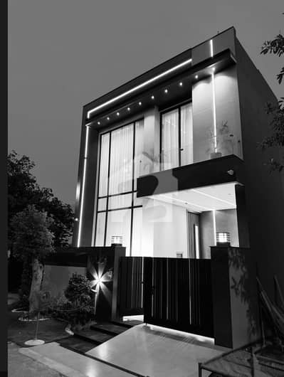 DESIRE HOMES OFFER 5 MARLA HOUSE AT VERY PRIME LOCATION NEAR MOSQUE AND PARK