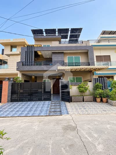 10 Marla Luxury House With Basement For Sale | Slightly Used | NFC 1 Lahore | 5kW Solar Installed