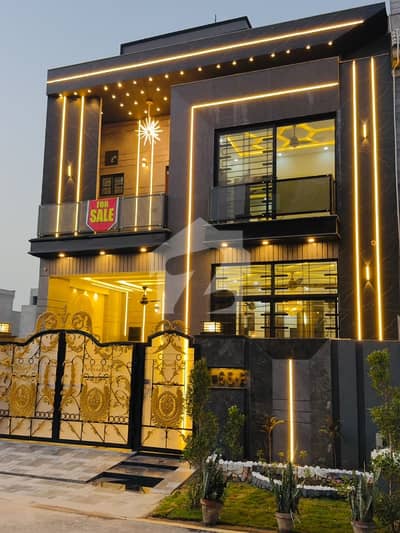 Ideal House For Sale In Park View City - Executive Block Ideal House For Sale In Park View City - Executive Block