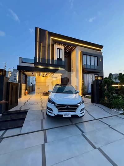 ڈی ایچ اے فیز 7 ڈی ایچ اے ڈیفینس,لاہور میں 5 کمروں کا 1 کنال مکان 11.0 کروڑ میں برائے فروخت۔ ڈی ایچ اے فیز 7 ڈی ایچ اے ڈیفینس,لاہور میں 5 کمروں کا 1 کنال مکان 11.0 کروڑ میں برائے فروخت۔