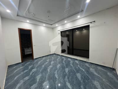 10 Marla Use House For Rent