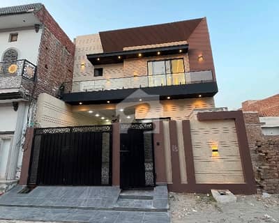 ملتان پبلک سکول روڈ ملتان میں 4 کمروں کا 7 مرلہ مکان 2.25 کروڑ میں برائے فروخت۔