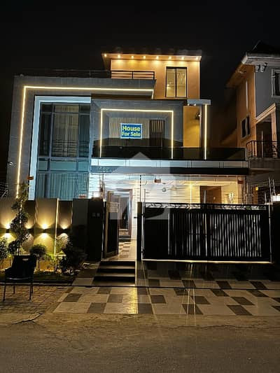 10 Marla Brand New Luxury House For Sale 10 Marla Brand New Luxury House For Sale